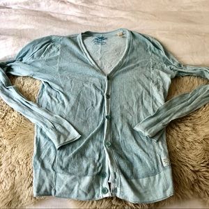 Men’s button up light sweater